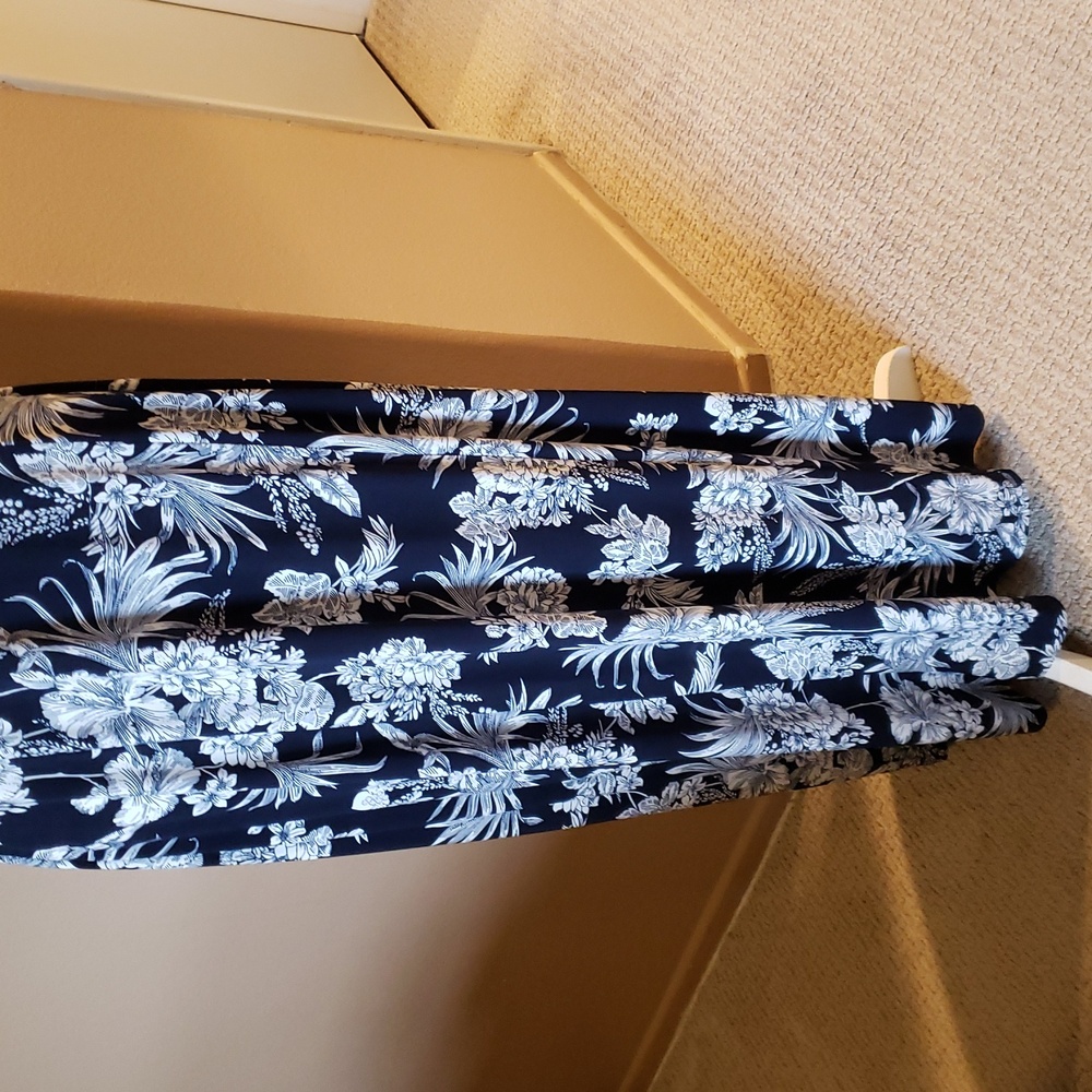 Enfocus Studio Navy and White Floral Maxi Dress - Picture 6 of 10